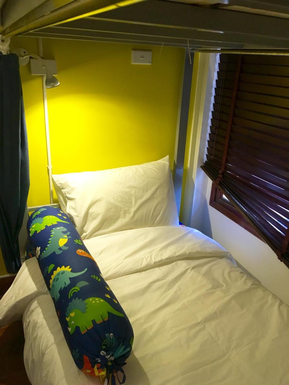 Awa Downtown Hostel Hanoi Buitenkant foto