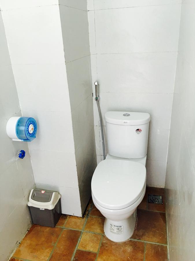 Awa Downtown Hostel Hanoi Buitenkant foto
