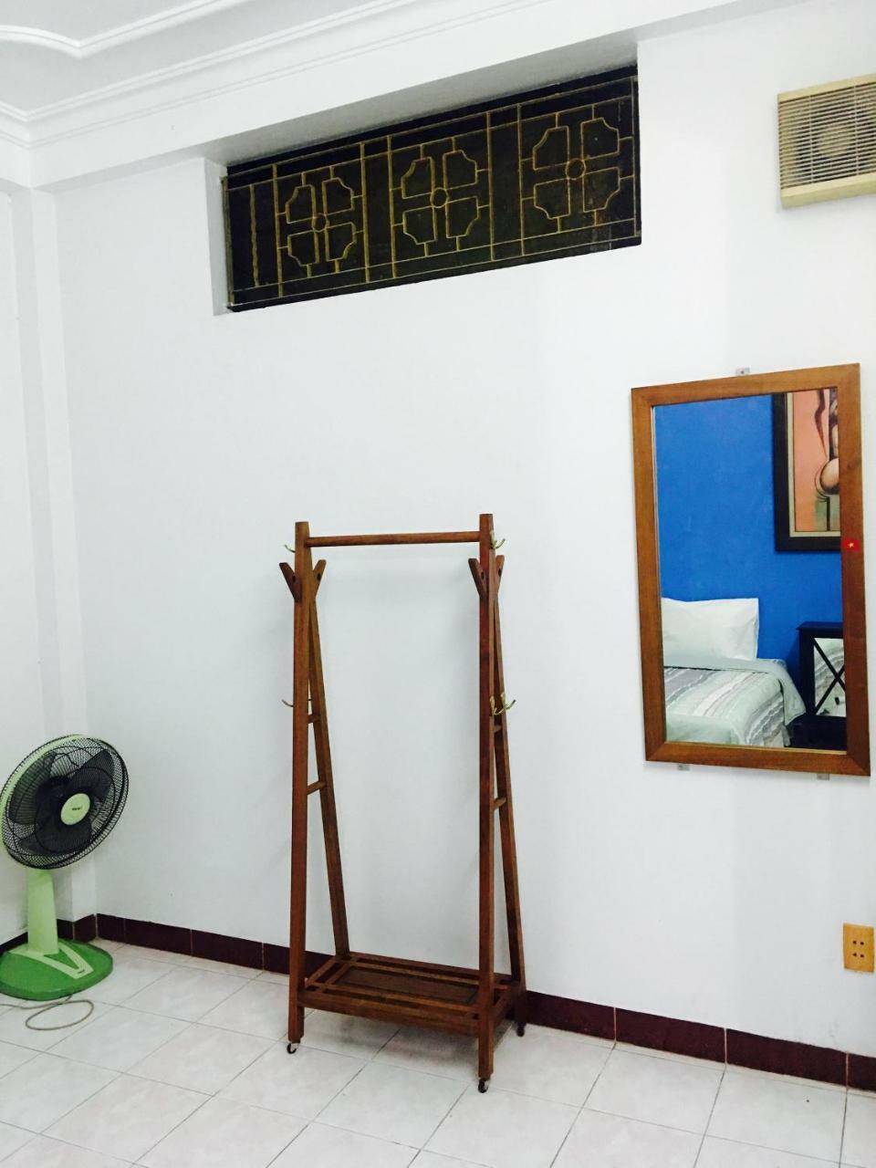 Awa Downtown Hostel Hanoi Buitenkant foto