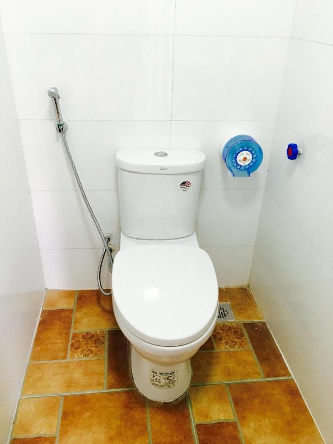 Awa Downtown Hostel Hanoi Buitenkant foto